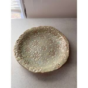 Pretty ceramic platter, tone on tone design **
